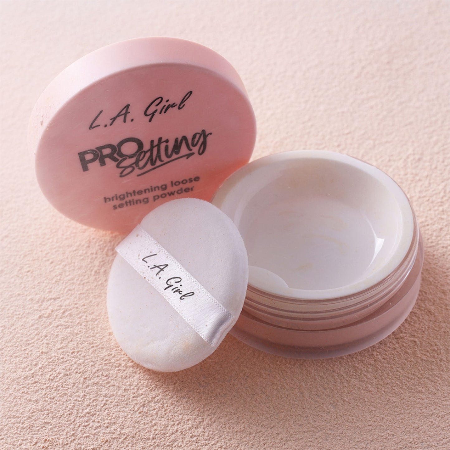 L.A. Girl Pro Setting Brightening Loose Setting Powder - Soft Pink