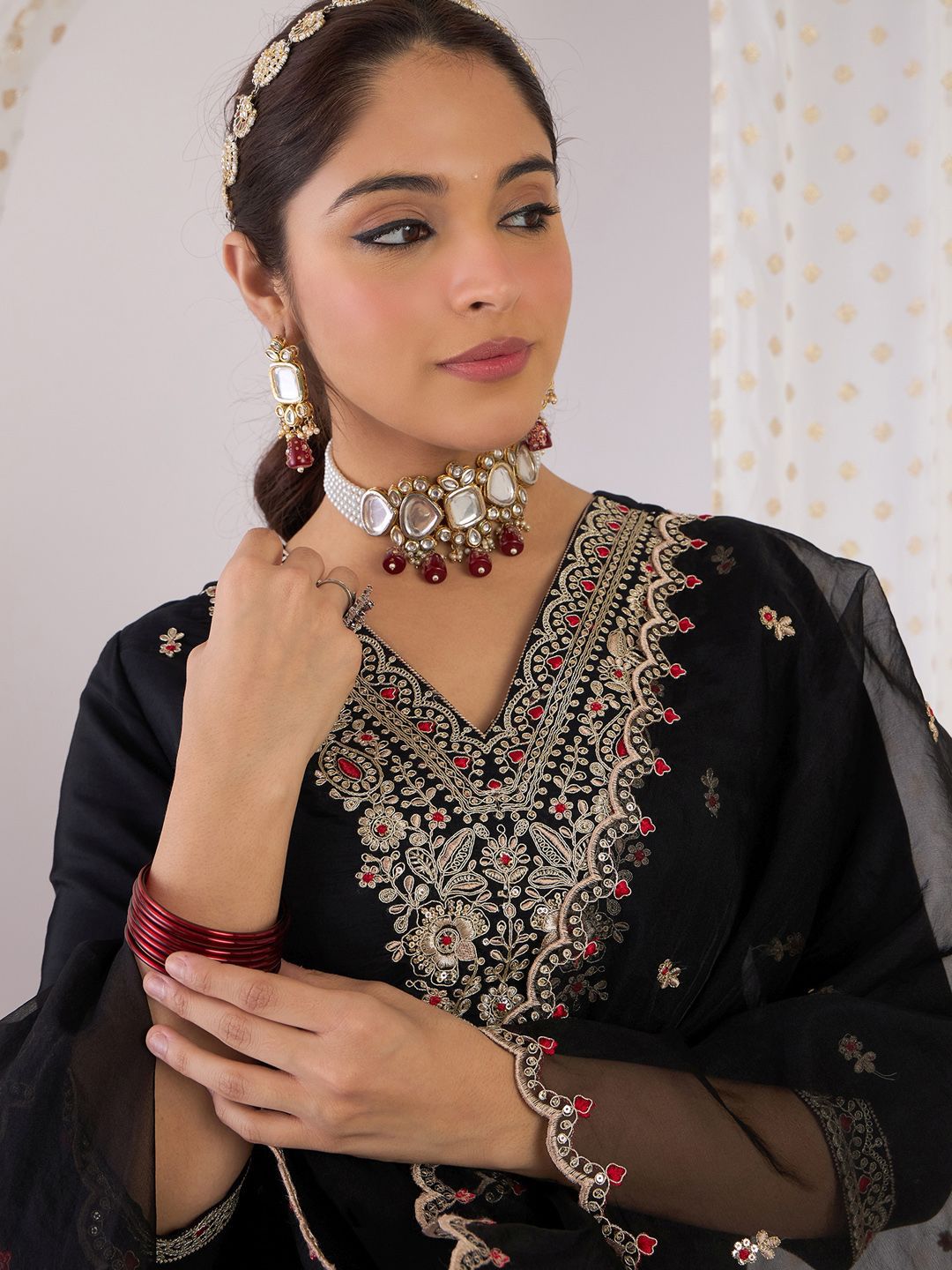 Indyancart IE Floral Embroidered V-Neck Zari Straight Kurta With Trouser And Dupatta