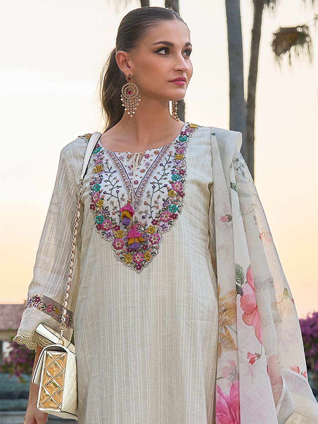 Floral Embroidered Regular Thread Work Pure Cotton Kurta with Trousers & Dupatta