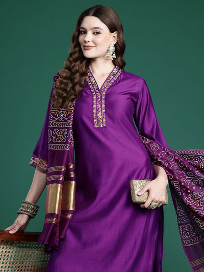 Indyancart IE Floral Thread Work Liva Kurta with Trousers & With Dupatta