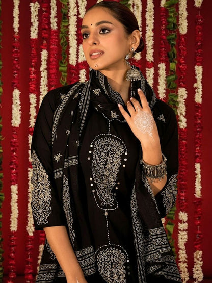 Women Ethnic Motifs Embroidered Regular Thread Work Pure Cotton Kurta with Trousers & With Dupatta