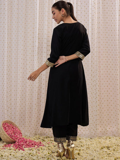 Indyancart IE Round Neck A-Line Liva Kurta
