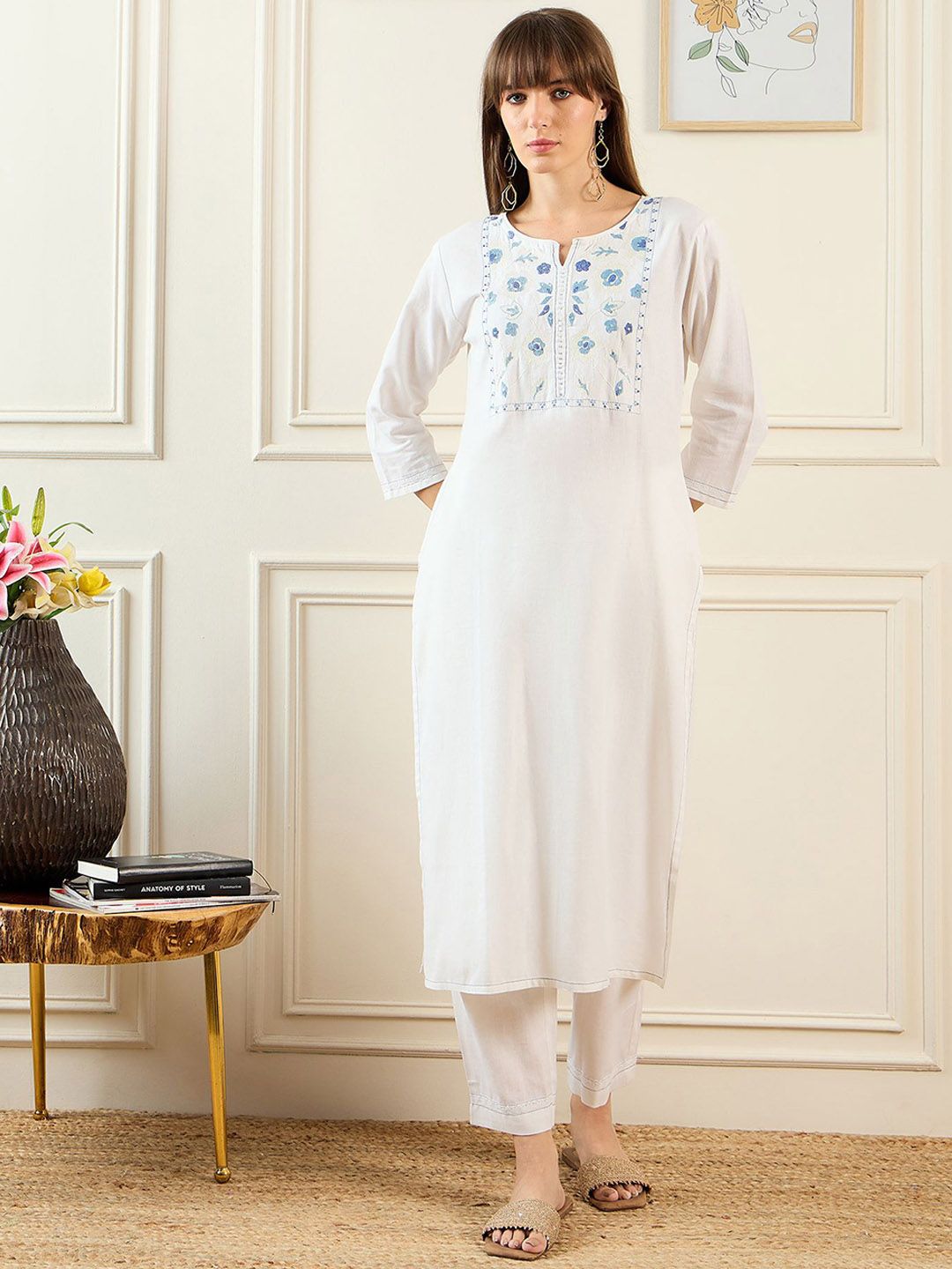 Indyancart IE Women White Kurta Sets