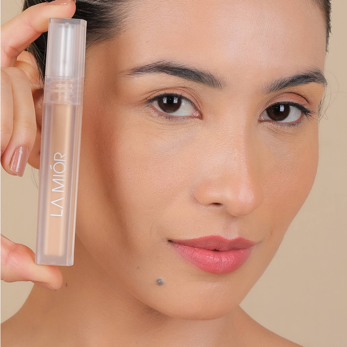 La Mior Luminous Retouch Hydrating Liquid Concealer - Custard