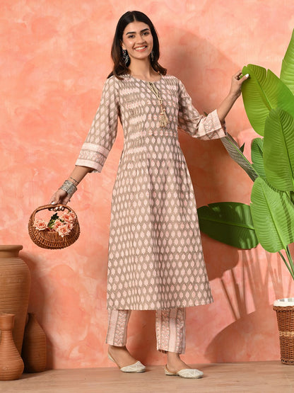 Indyancart SN Women's Grey Cotton printed kurta and pant set