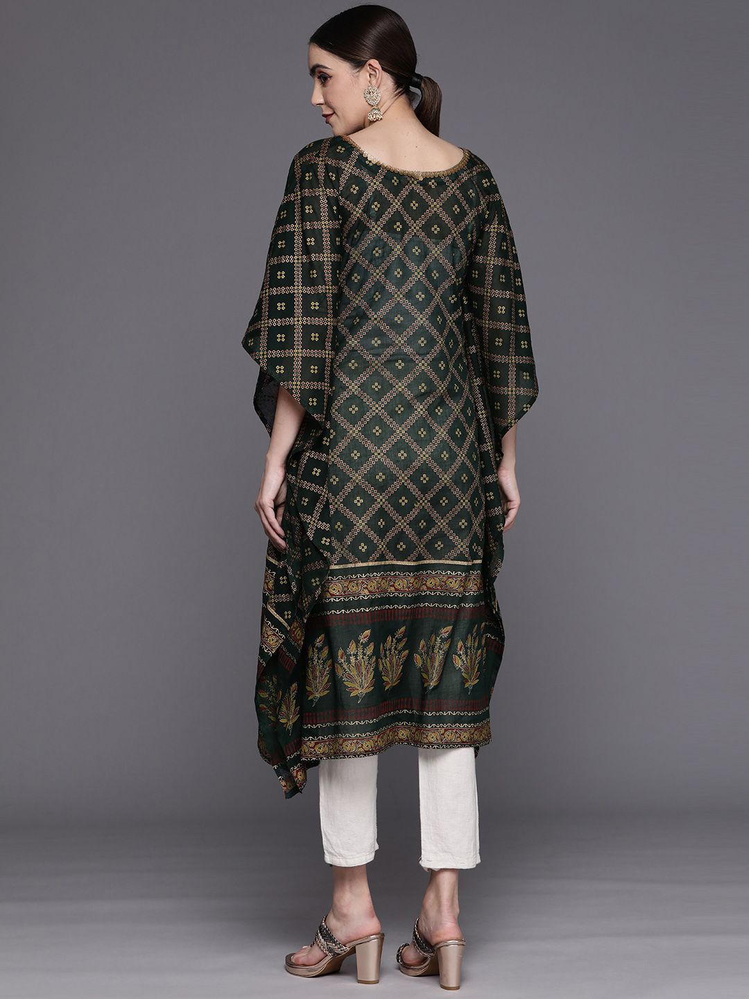 Dhiyona IE Women Ethnic Motifs Printed Gotta Patti Kaftan Kurta