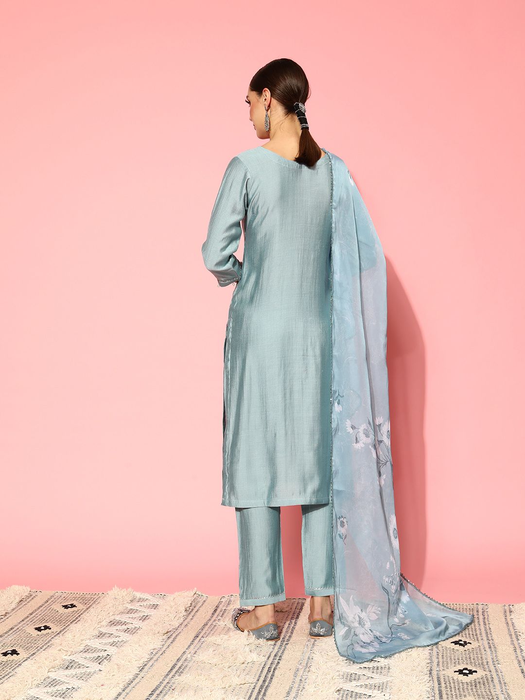 Indyancart VA Women'sFloral Embroidered Regular Beads & Stones Kurta with Trousers & Dupatta