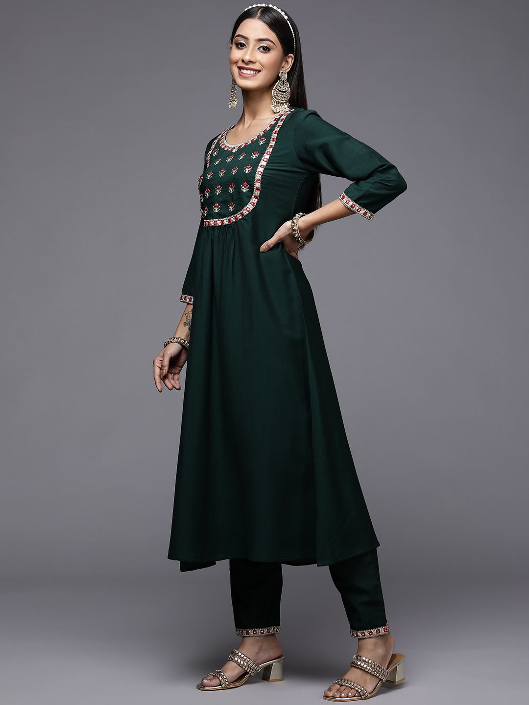 Indyancart IE Women Green Yoke Design Mirror Work Kurta with Palazzos & Dupatta