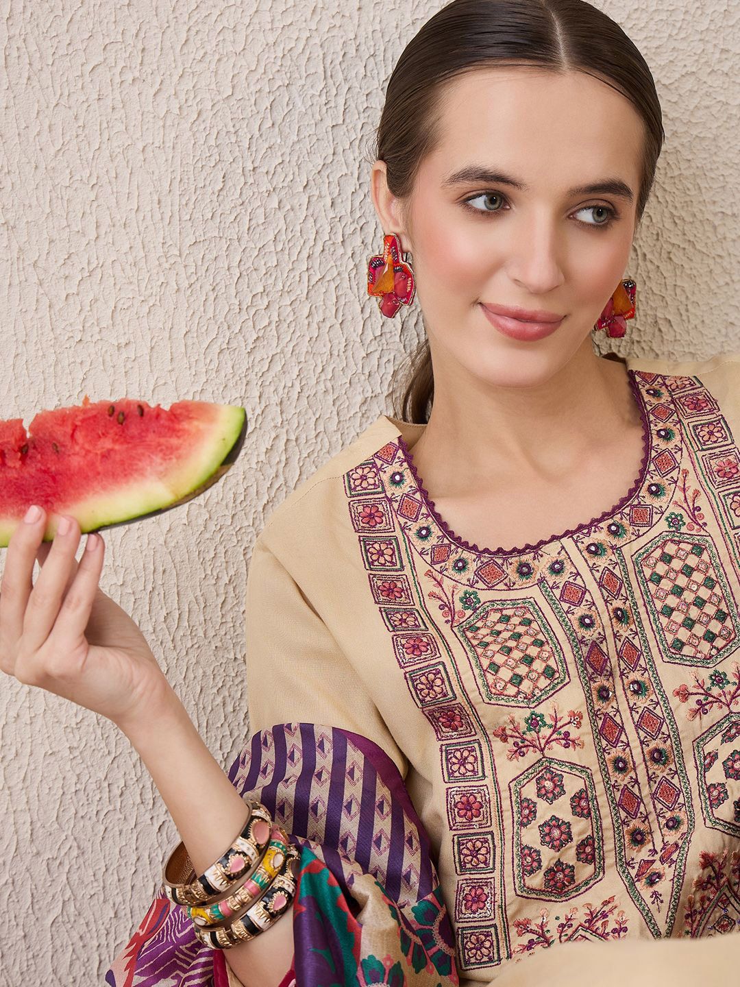 Floral Embroidered Round Neck Sequinned Straight Kurta With Trousers & Dupatta