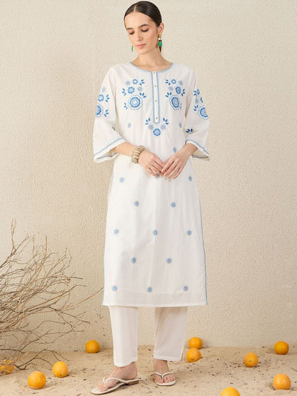Floral Embroidered Thread Work Straight Pure Cotton Kurta & Trouser With Dupatta