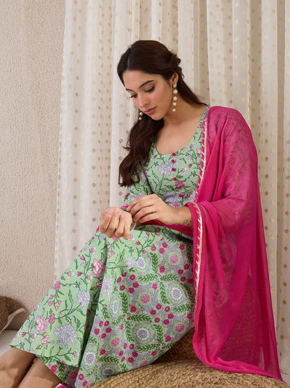 Women Floral Printed Panelled Pure Cotton Kurta with Trousers & With Dupatta