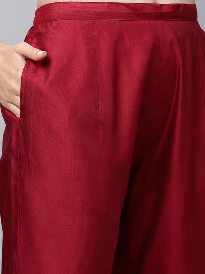 Dhiyona IE Women Red Yoke Design Liva Kurta with Trousers