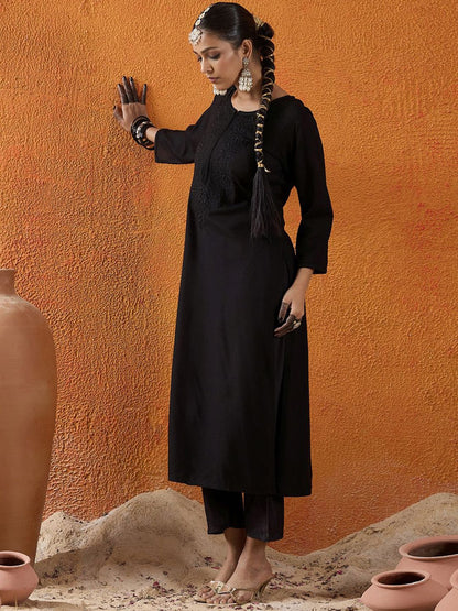Dhiyona IE Floral Embroidered Thread Work Straight Kurta