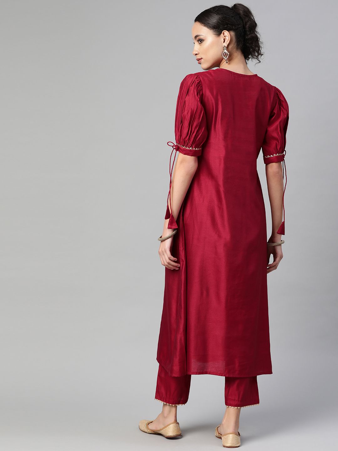 Indyancart IE Women Maroon Yoke Design Kurta with Trousers