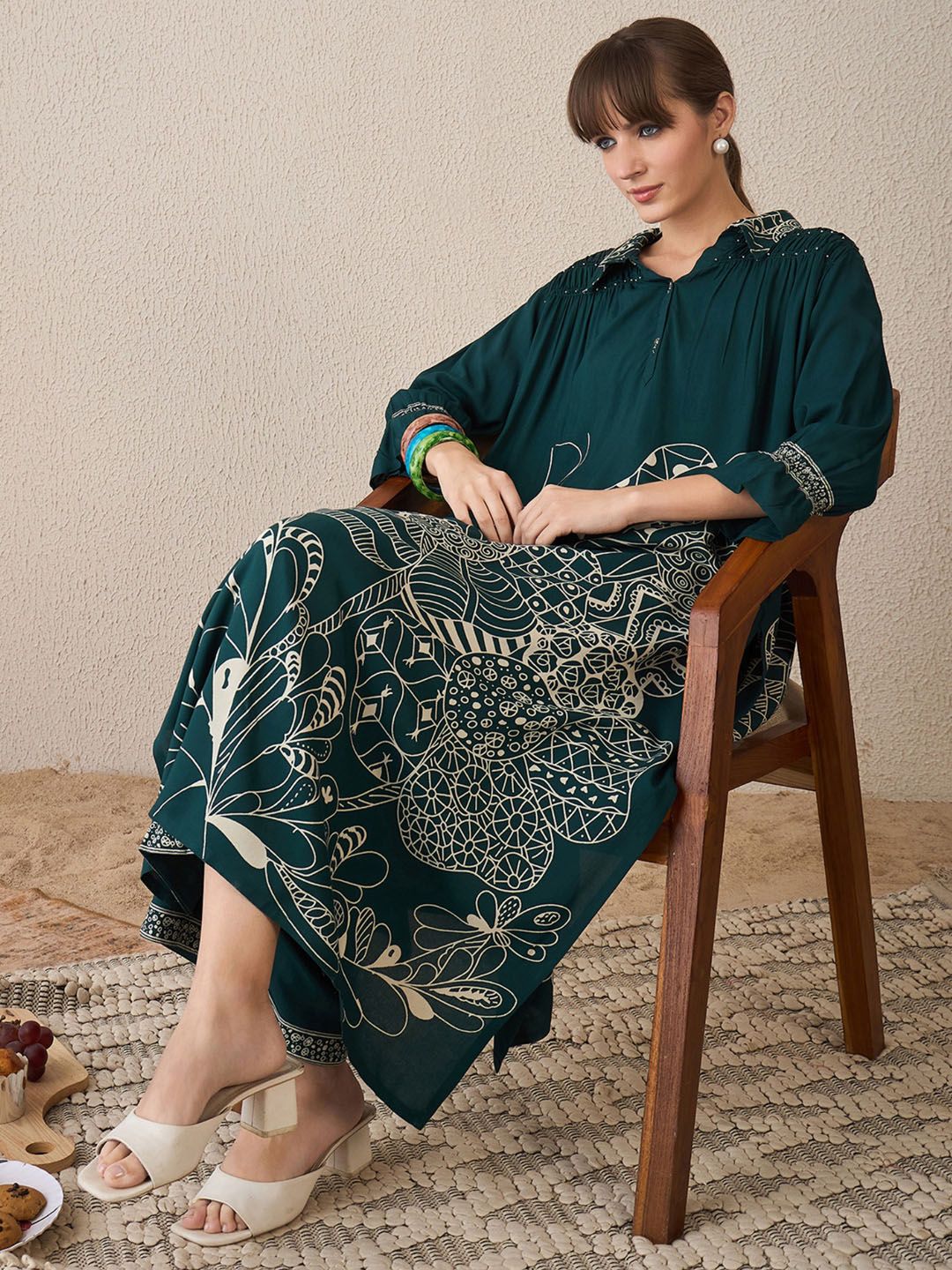 Floral Printed Shirt Collar A-Line Kurta With Trousers