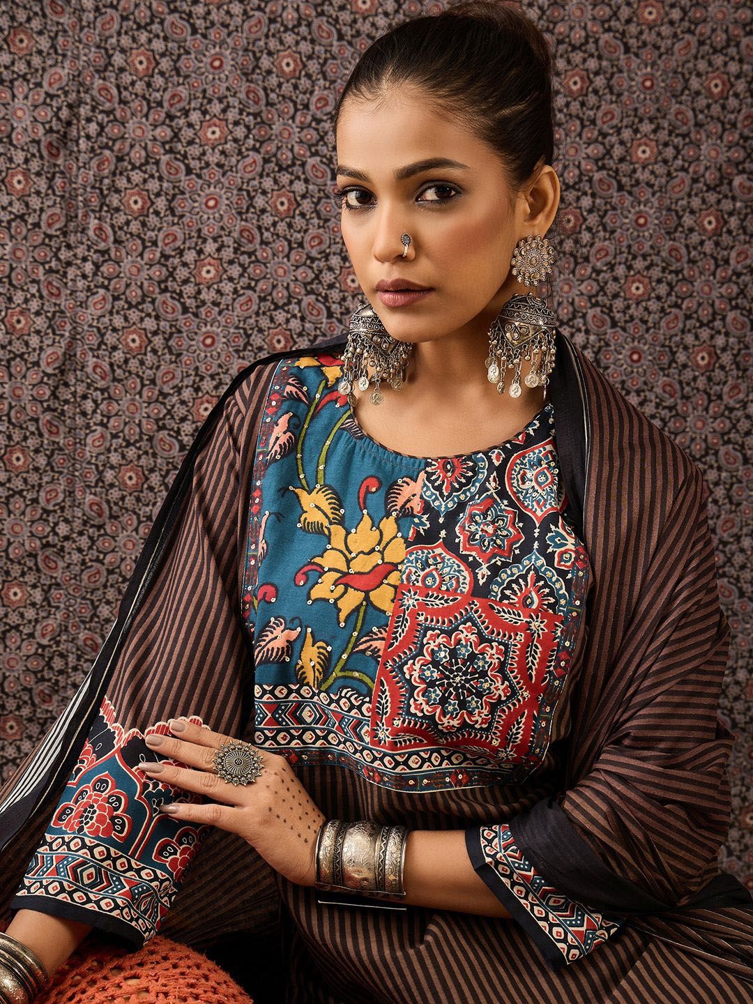 Women Ethnic Motifs Printed Regular Sequinned Pure Cotton Kurta with Trousers & With Dupatta