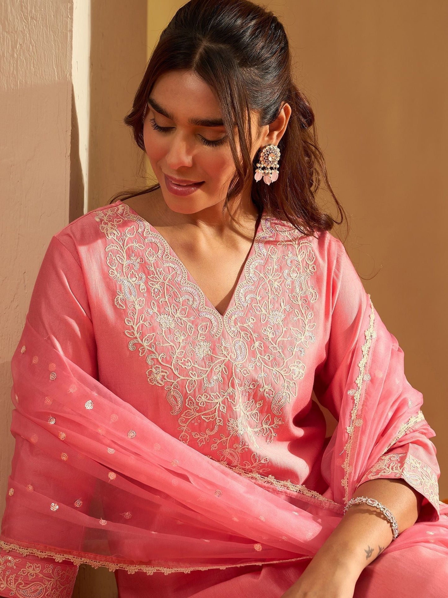 Floral Embroidered Liva V-Neck Straight Kurta With Trousers And Dupatta