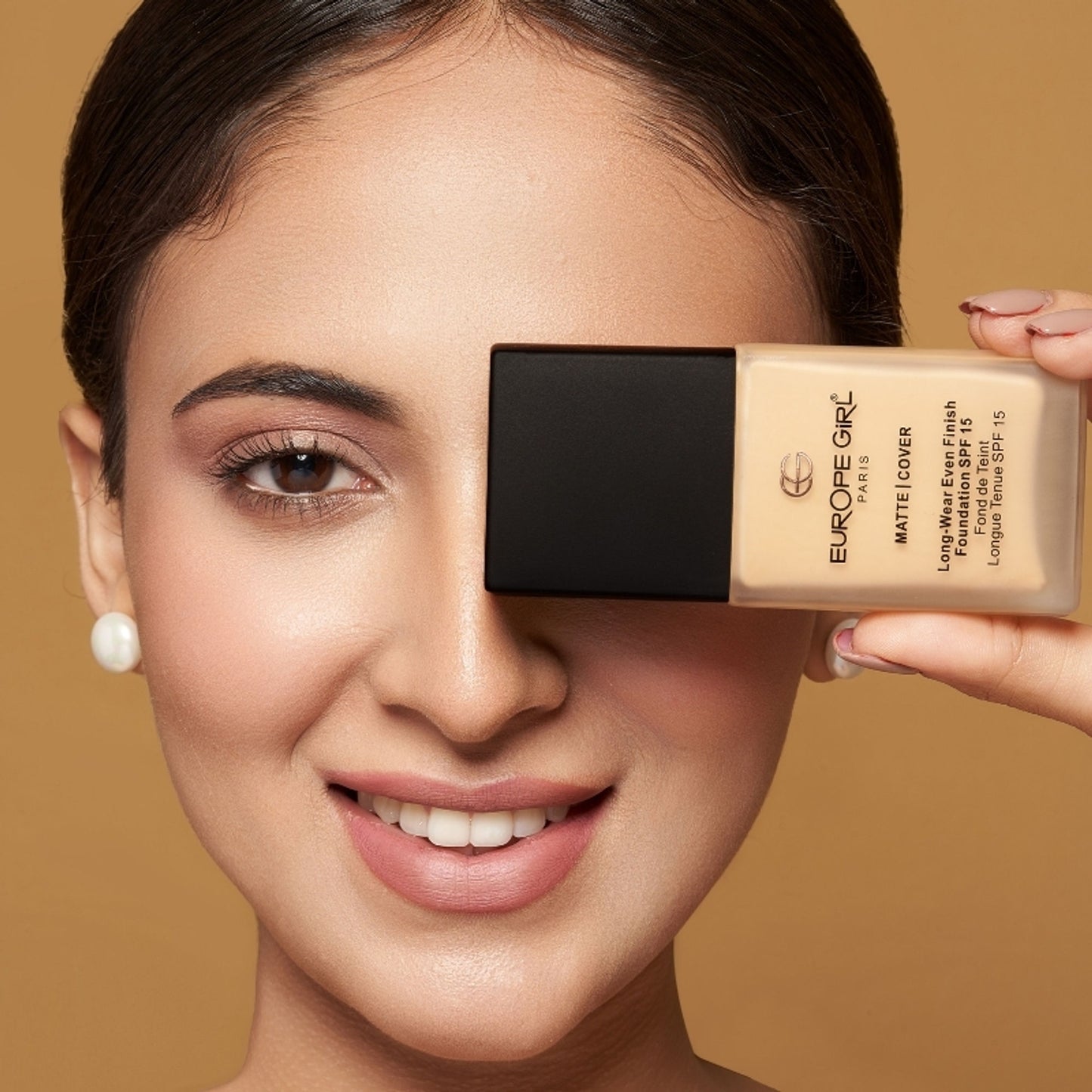Europe Girl Matte Cover Foundation SPF 15 - 115 Light Pink Undertone