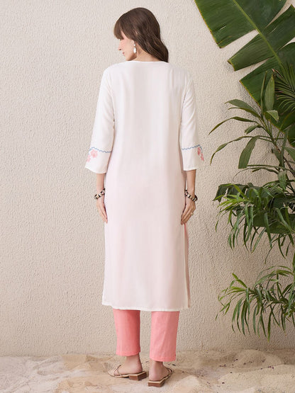 Indyancart IE Geometric Embroidered Thread Work Straight Kurta