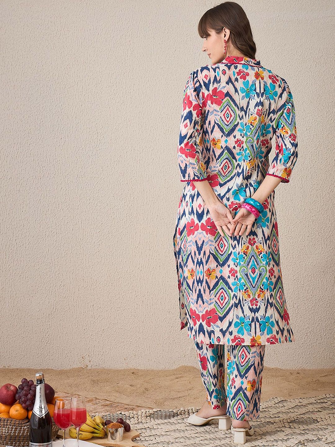 Dhiyona IE Floral Printed V-Neck Pure Cotton Tunic With Trouser