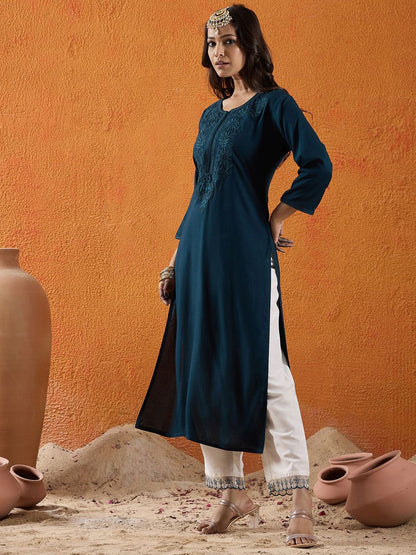 Indyancart IE Floral Yoke Design Notch Neck Thread Work Kurta