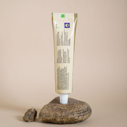 Isha Life Herbal Toothpaste - Indyancart