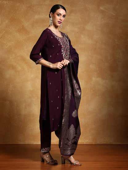 Indyancart VA Women's Ethnic Motifs Embroidered Regular Kurta Set With Dupatta