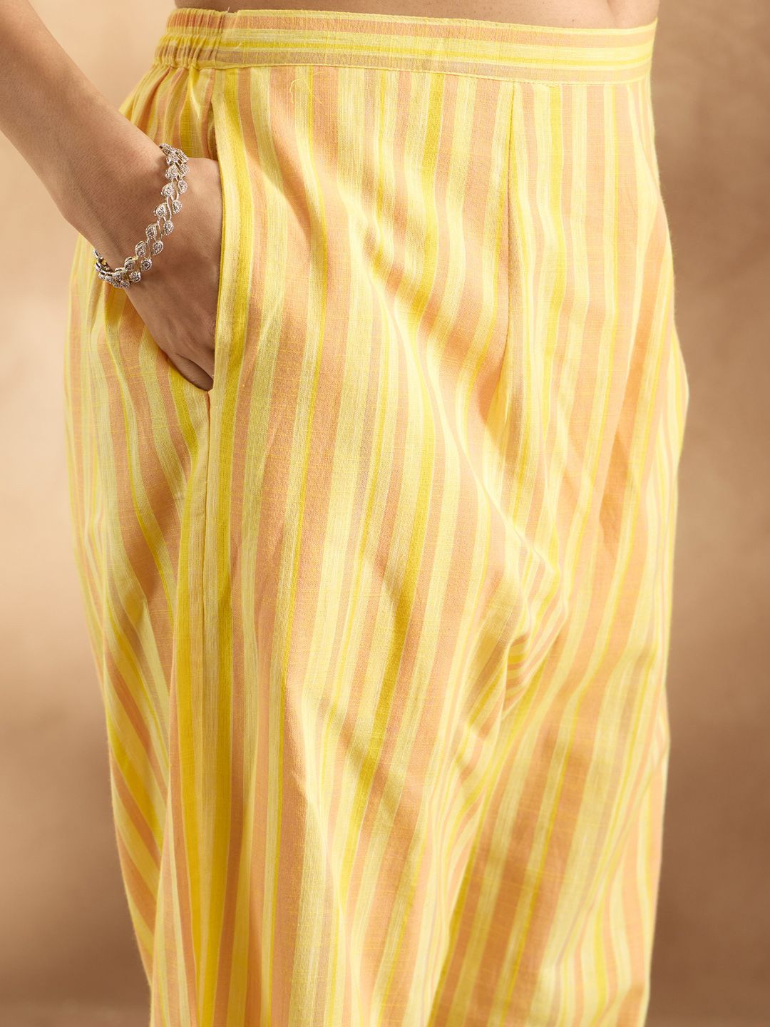 Dhiyona IE Women Floral Embroidered Regular Thread Work Pure Cotton Kurta with Trousers