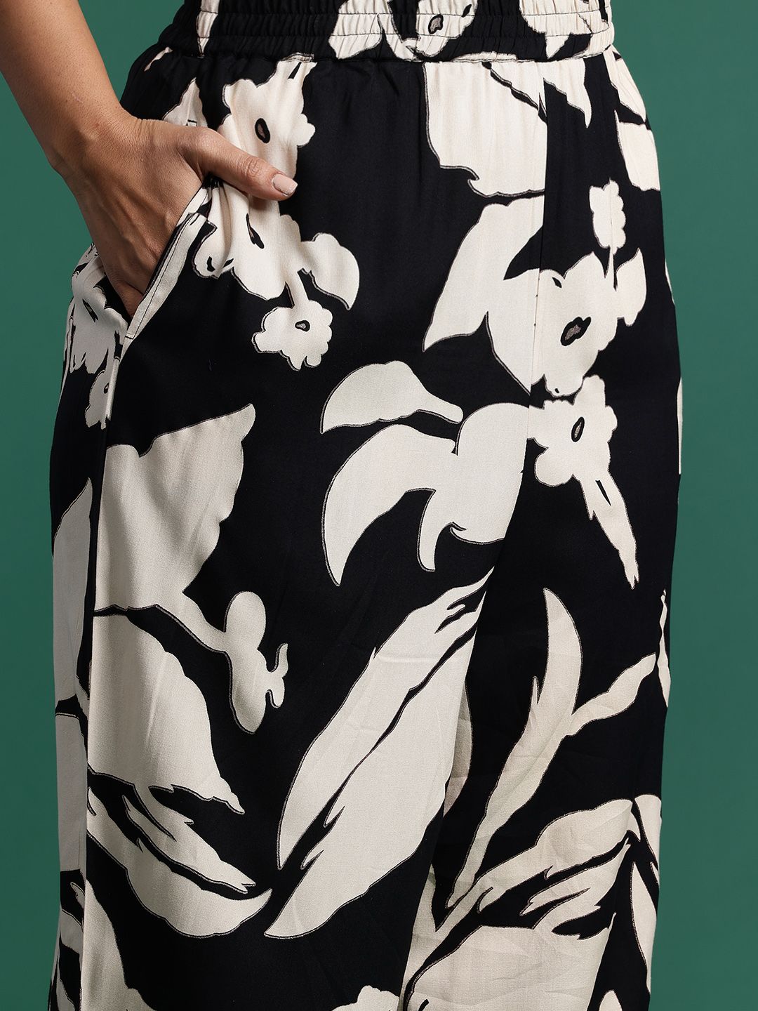 Dhiyona IE Floral Printed Kurta with Trousers & Dupatta