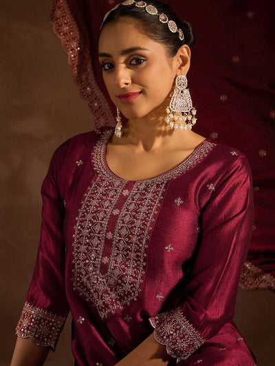 Indyancart IE Ethnic Motifs Embroidered Thread Work Straight Kurta with Trousers & Dupatta
