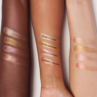 M.A.C Skinfinish Lightstruck Liquid Highlighter - Space Slippers