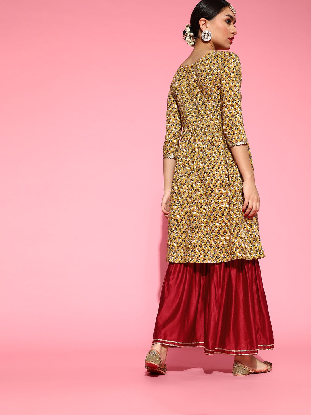 Dhiyona IE Ethnic Motifs Cotton Blend Kurta Set