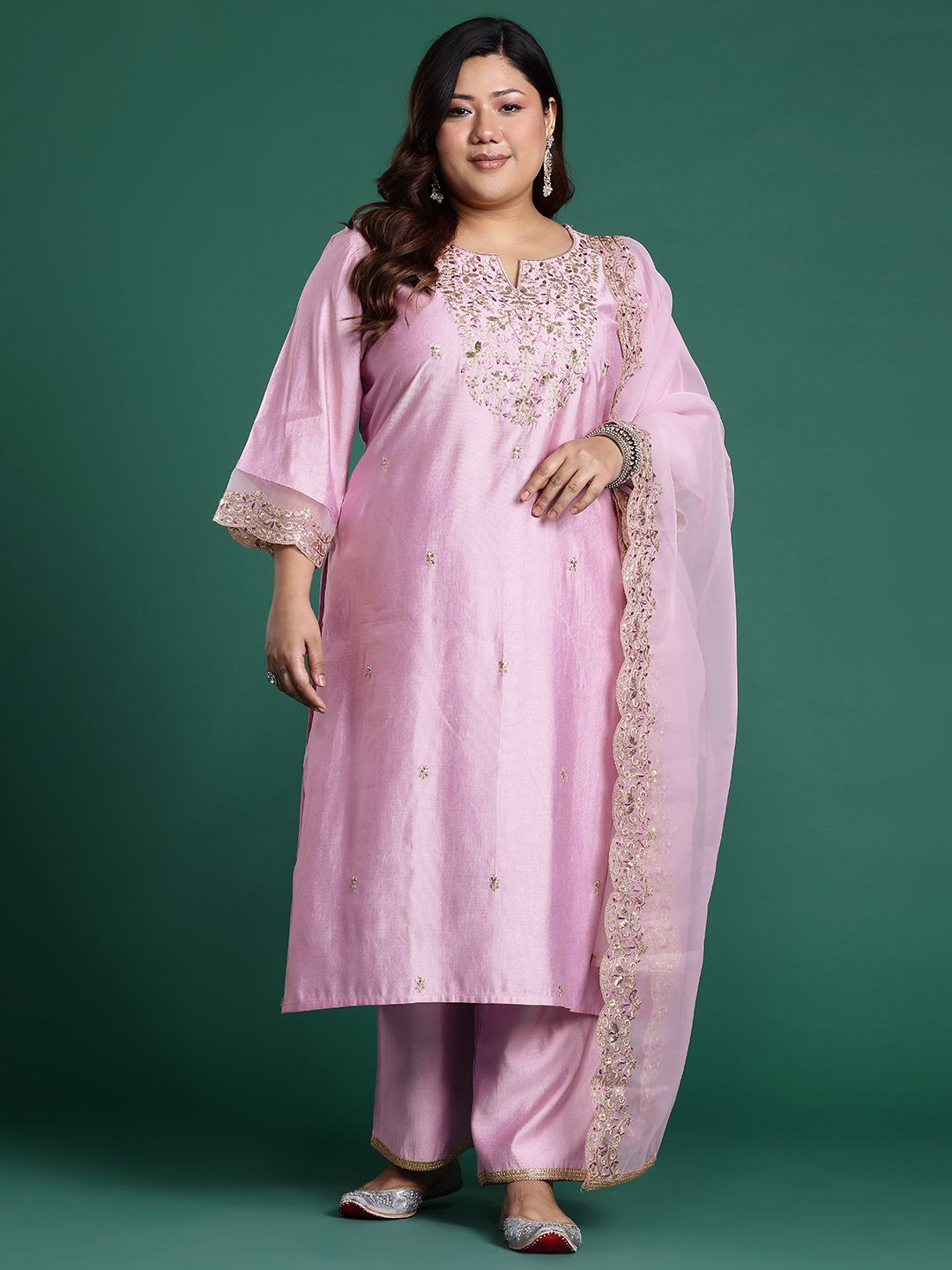 Indyancart Women's Plus Size Ethnic Motifs Embroidered Sequinned Liva Kurta Set