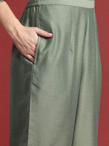 Indyancart IE Floral Embroidered Thread Work Kurta With Trousers & Dupatta