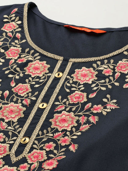 Indyancart IE Floral Embroidered Thread Work Kurta