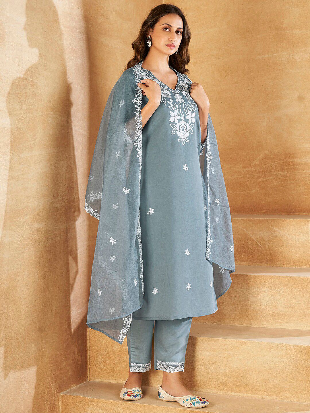 Indyancart IE Floral V-neck Embroidered Regular Thread Work Kurta with Trousers & With Dupatta