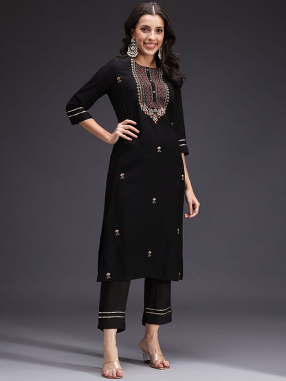 Indyancart SN Women's Floral Embroidered Kurta with Trousers & Dupatta