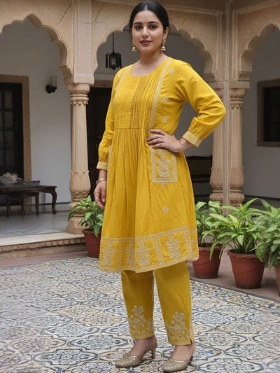 Indyancart IE Women Ethnic Motifs Embroidered Panelled Thread Work Cotton Kurta with Trousers