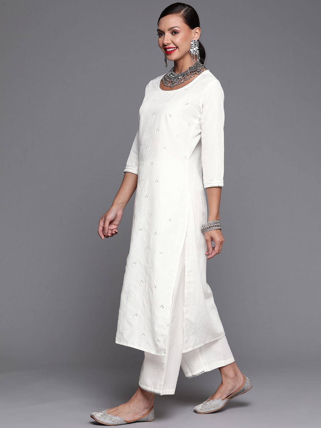 Dhiyona IE Women White Ethnic Motifs Embroidered Gotta Patti Kurta with Palazzos & With Dupatta