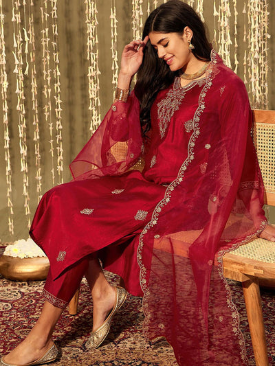 Indyancart IE Ethnic Motifs Embroidered Thread Work Kurta With Trousers & Dupatta
