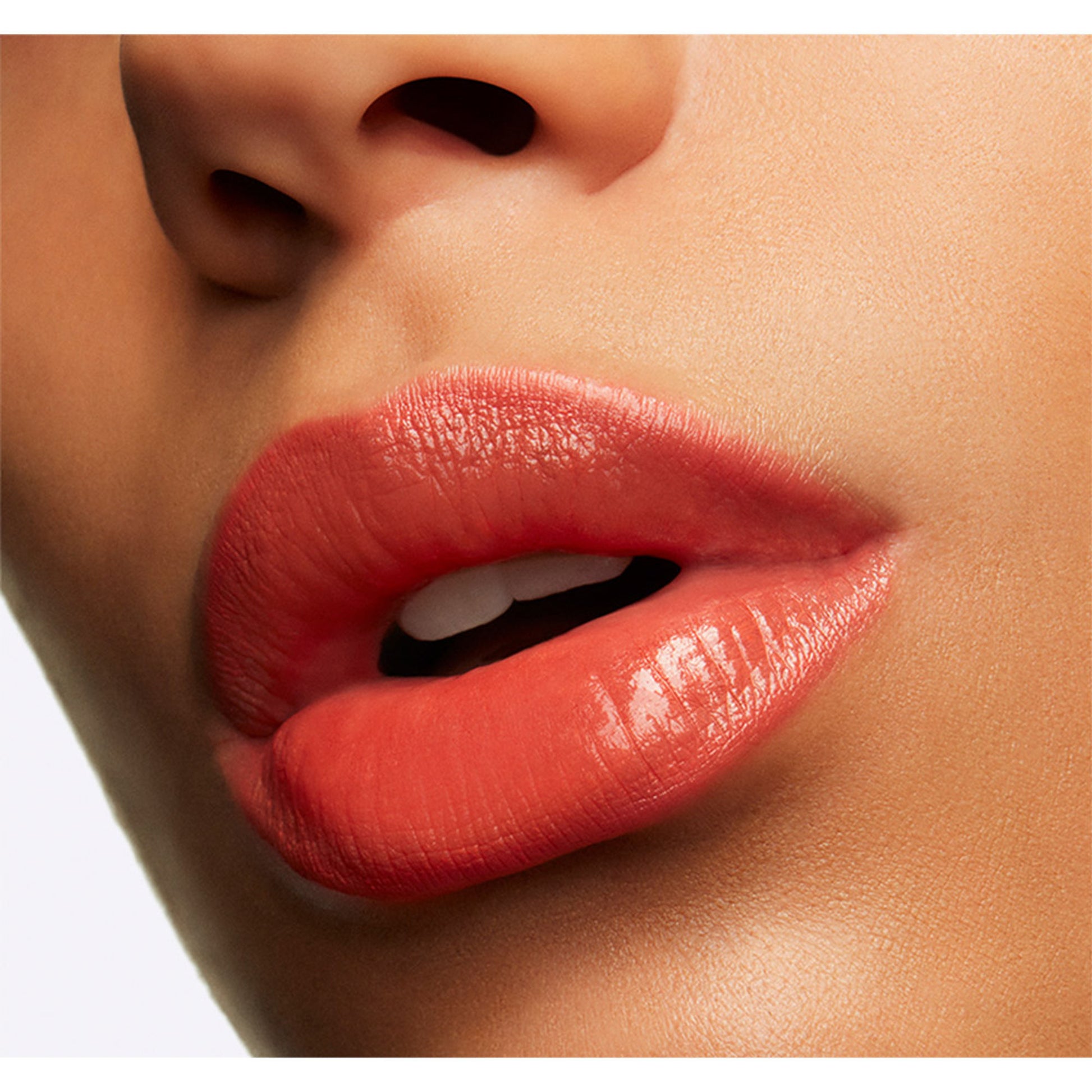 M.A.C Lustreglass Lipstick - Kissmet
