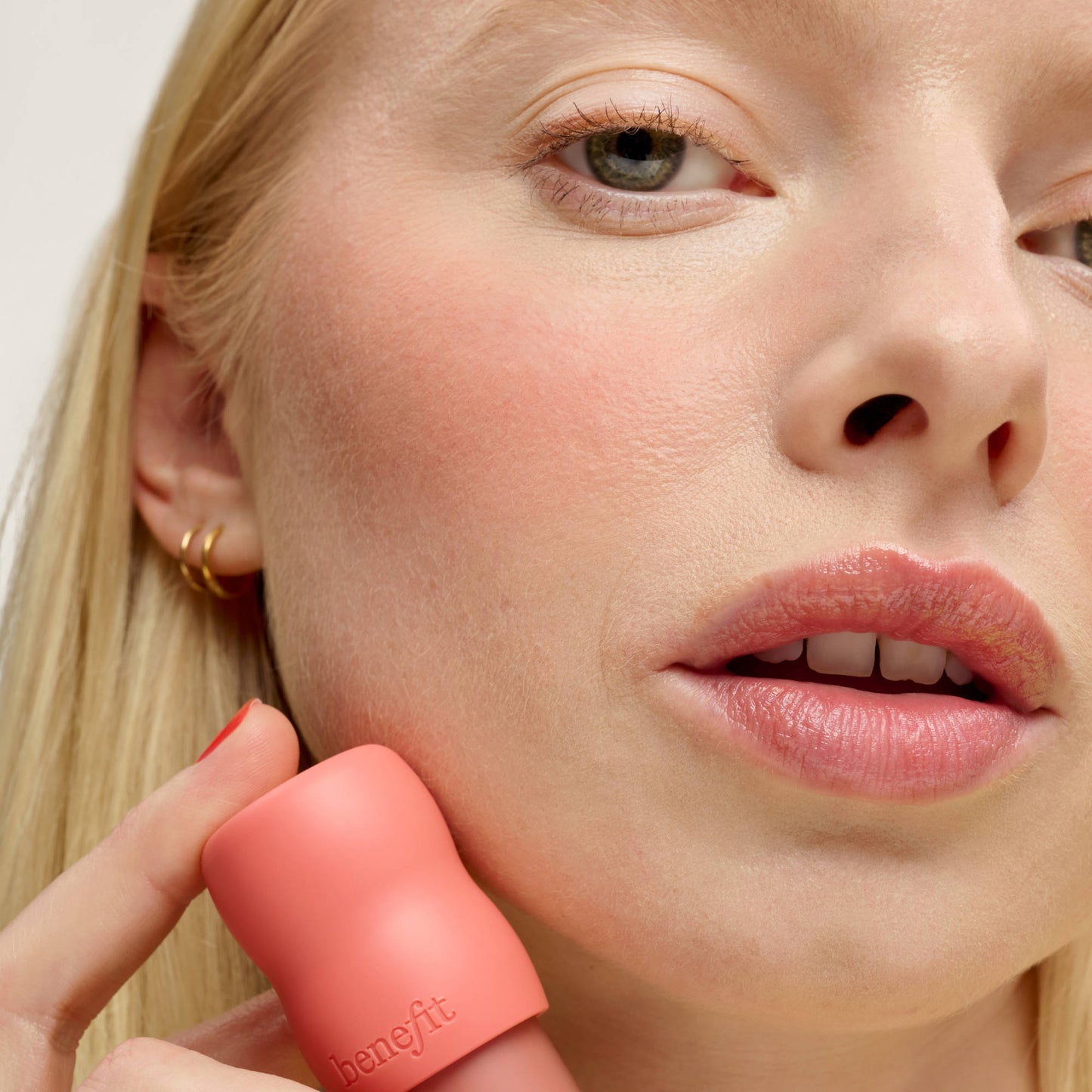 Benefit Cosmetics Play Daze Airy Liquid Blush - Apricotta Warm Apricot