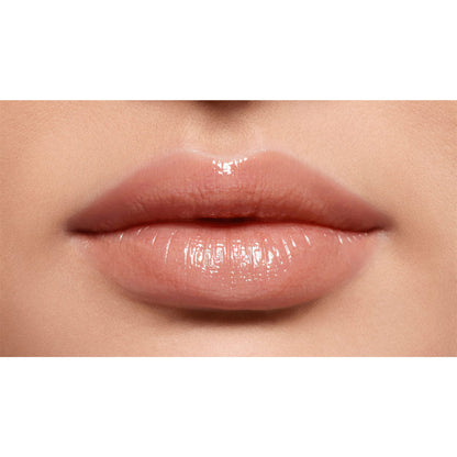 Lancome Lip Idole Butterglow hydrating lip balm in Shade 21 Throwing Beige, featuring a high-shine, glossy finish on smooth lips.