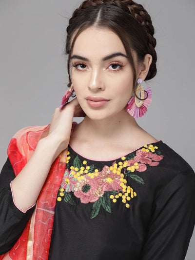 Indyancart IE Classic Black And Peach Embroidered Kurta Set
