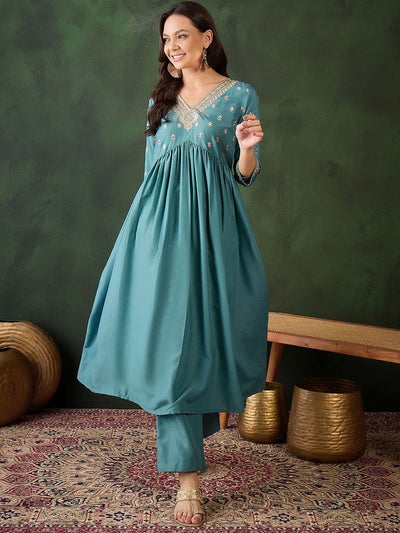 Indyancart SN Women's Floral Yoke Design V-Neck Thread Work Empire Anarkali Kurta With Trousers