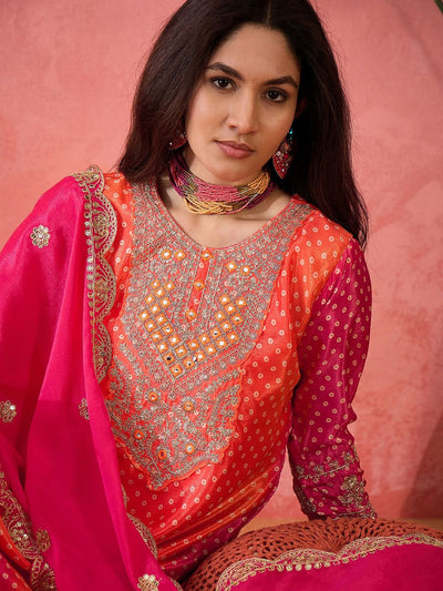 Indyancart SN Women's Bhandani Printed Round Neck Straight Kurta With Trousers And Dupatta