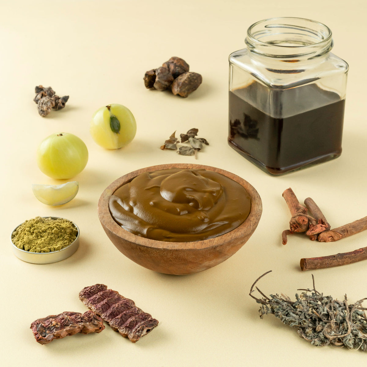 Nat Habit Ready-To-Apply Henna Paste Pre-Soaked In Black Tea, Rosemary Oil & Herbs - Dark Brown