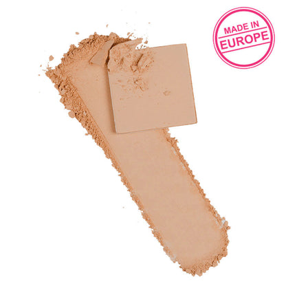 Nykaa Cosmetics SKINgenius Skin Perfecting & Hydrating Matte Powder Compact in Cosy Chestnut 04, showing the compact with product name and shade.