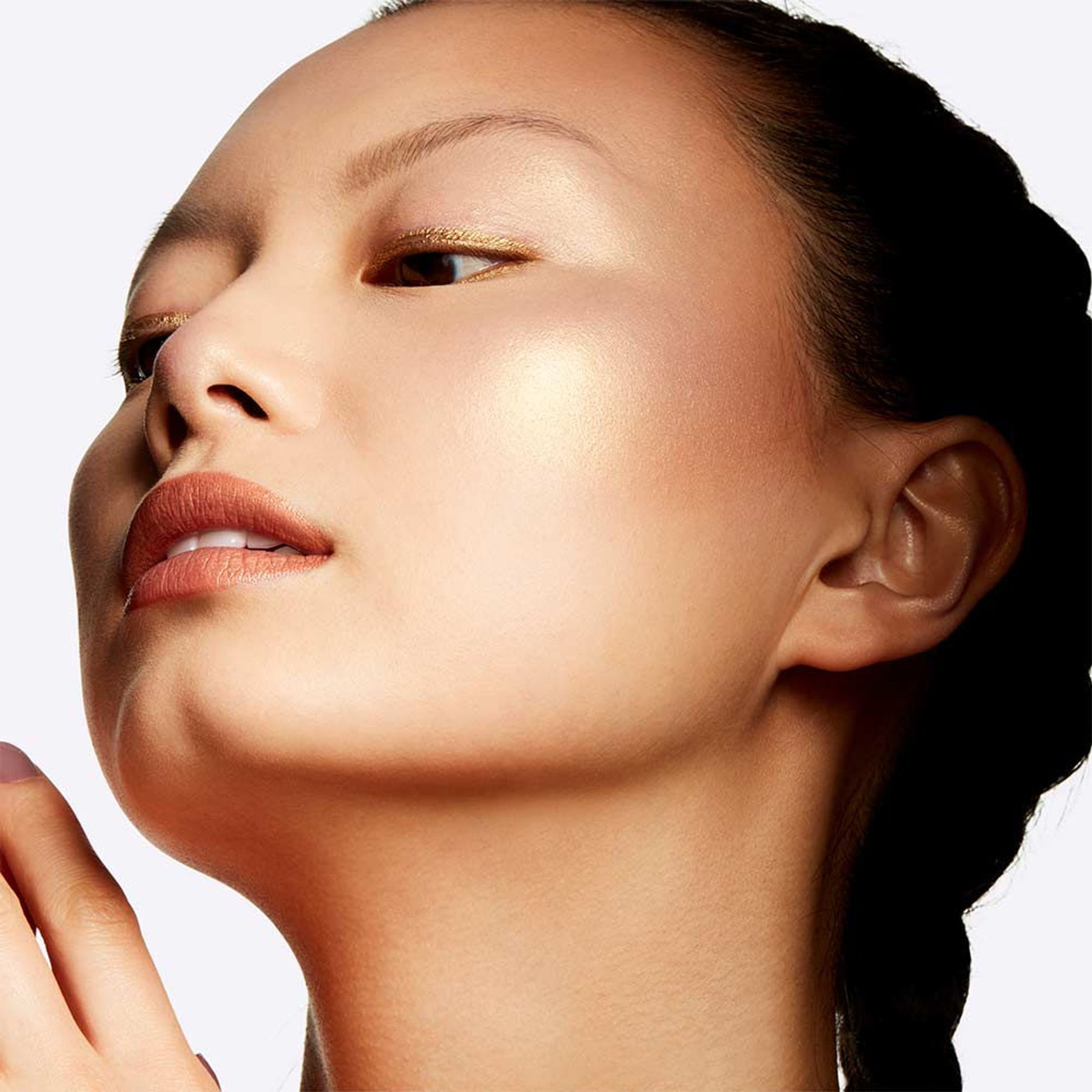 M.A.C Extra Dimension Skinfinish - Beaming Blush