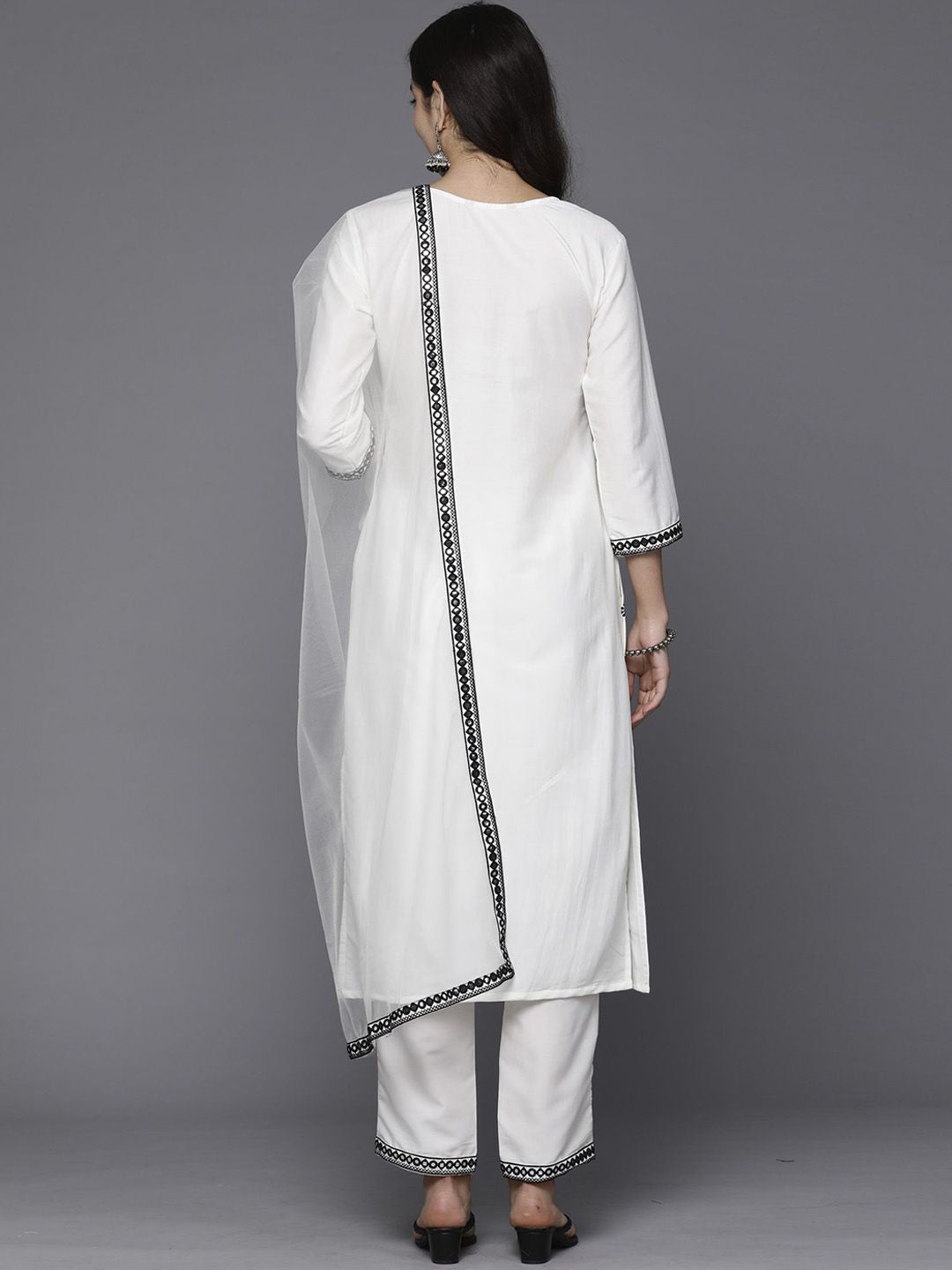 Dhiyona IE Ethnic Motifs Embroidered Regular Mirror Work Kurta with Trousers & Dupatta
